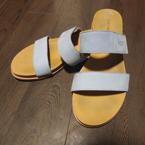 Hush Puppies sandals - Picture 2 of 3